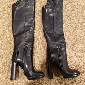 Authentic Gucci Black leather high boots